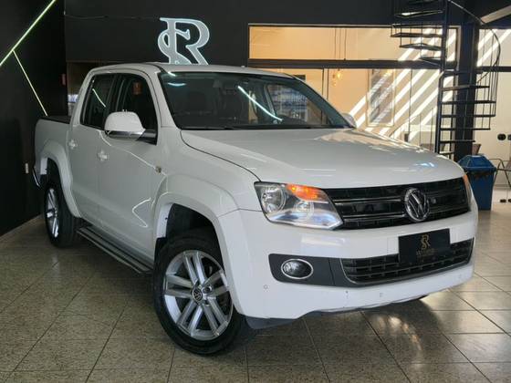 VOLKSWAGEN AMAROK 2.0 HIGHLINE 4X4 CD 16V TURBO INTERCOOLER DIESEL 4P AUTOMÁTICO VOLKSWAGEN AMAROK 2.0 HIGHLINE 4X4 CD 16V TURBO INTERCOOLER DIESEL 4P AUTOMÁTICO